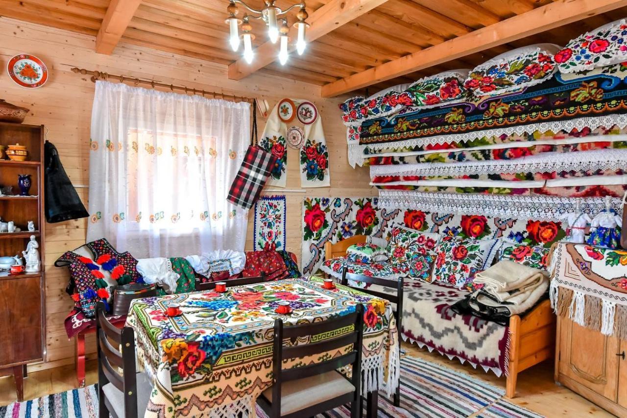 Casa Nely Hotel Sighetu Marmaţiei Екстериор снимка