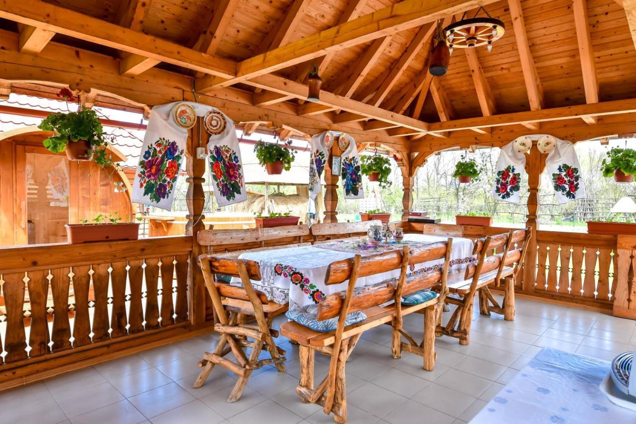 Casa Nely Hotel Sighetu Marmaţiei Екстериор снимка